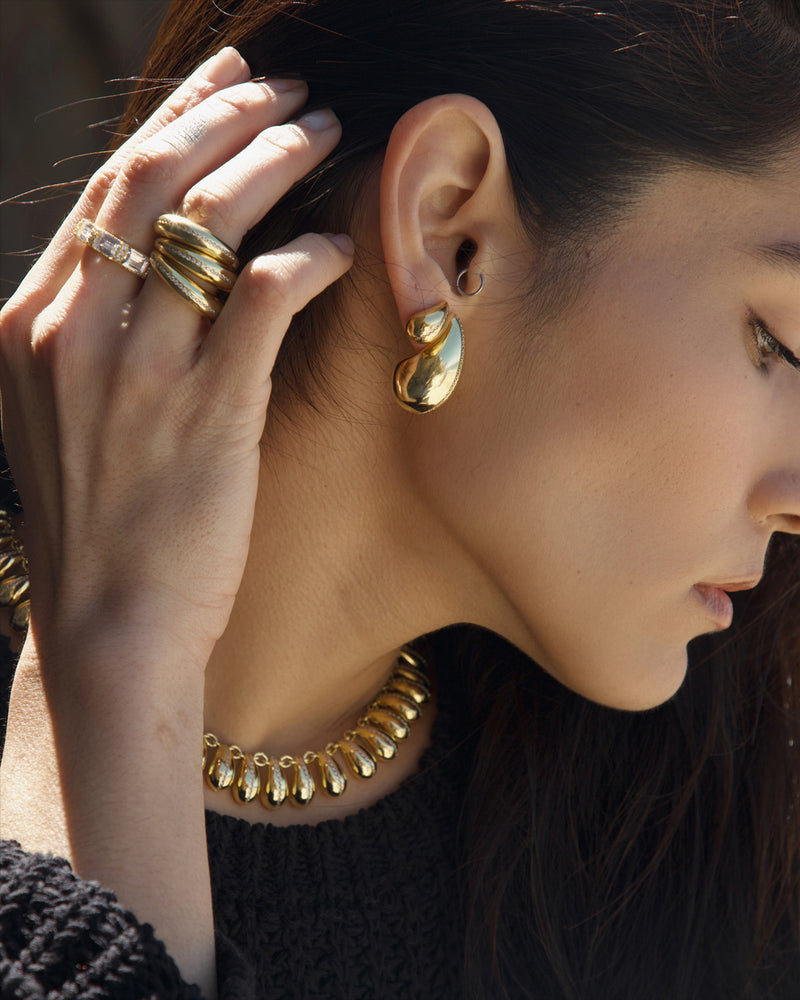 Hera Large Drop Earrings Gold