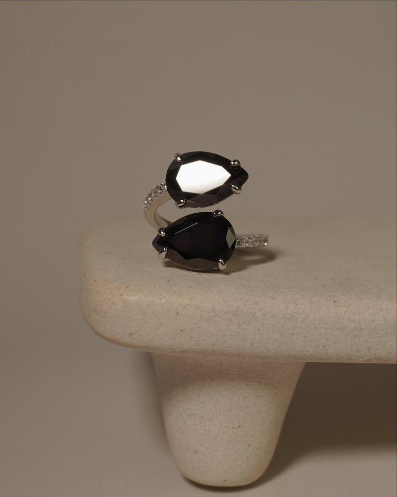 Cleo Wrap Ring (Black/Silver)