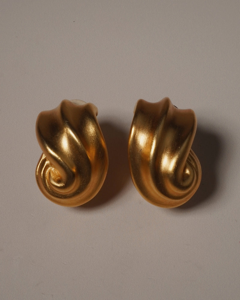 Vintage Abstract Matte Swirl Clip Ons