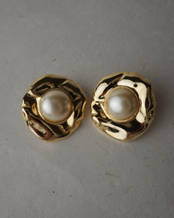 Vintage Abstract Pearl Cabochon Clip Ons