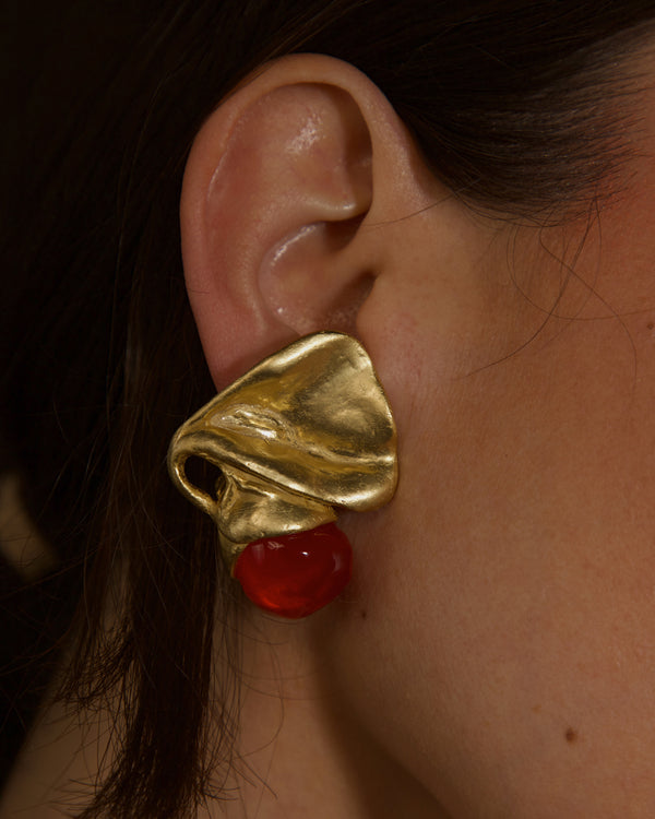 VINTAGE ABSTRACT RED LUCITE CLIP ONS