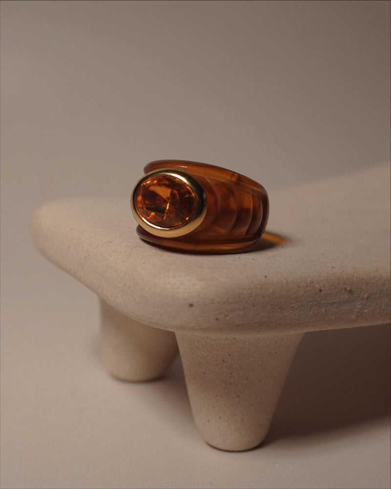 Vintage Amber Lucite Topaz Ring sz 7.5