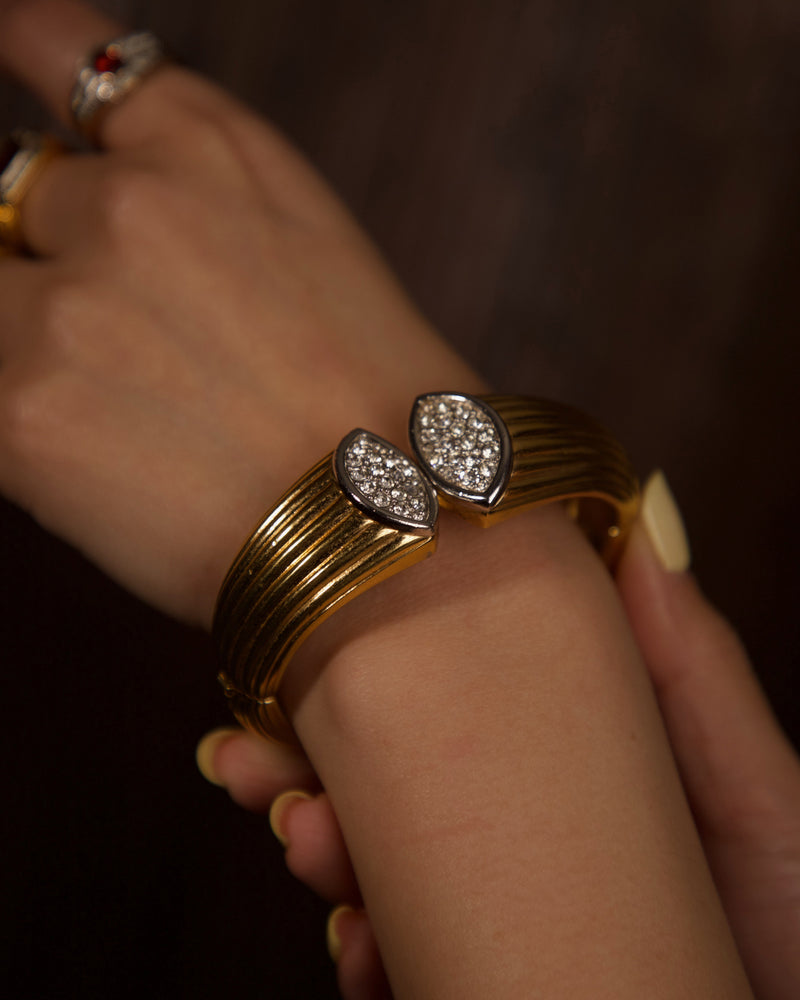 Vintage Art Deco Swan Hinged Bangle