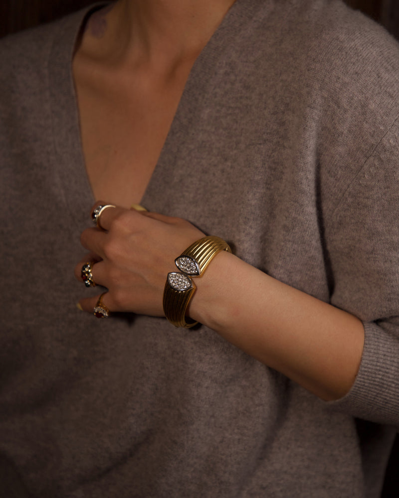 Vintage Art Deco Swan Hinged Bangle