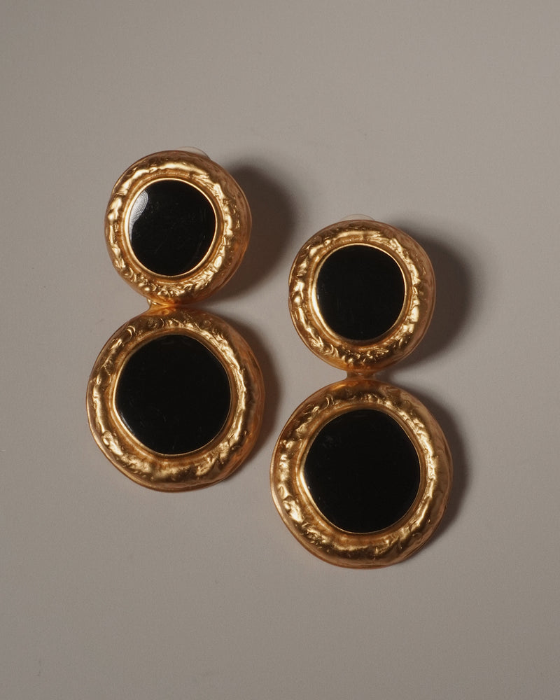 VINTAGE BLACK ENAMEL DISC DROP CLIP ONS