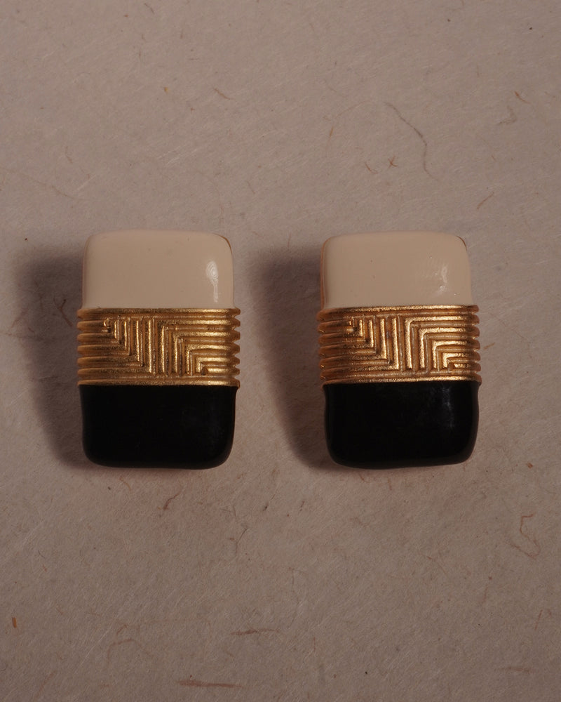 Vintage Black & White Button Earrings (A)