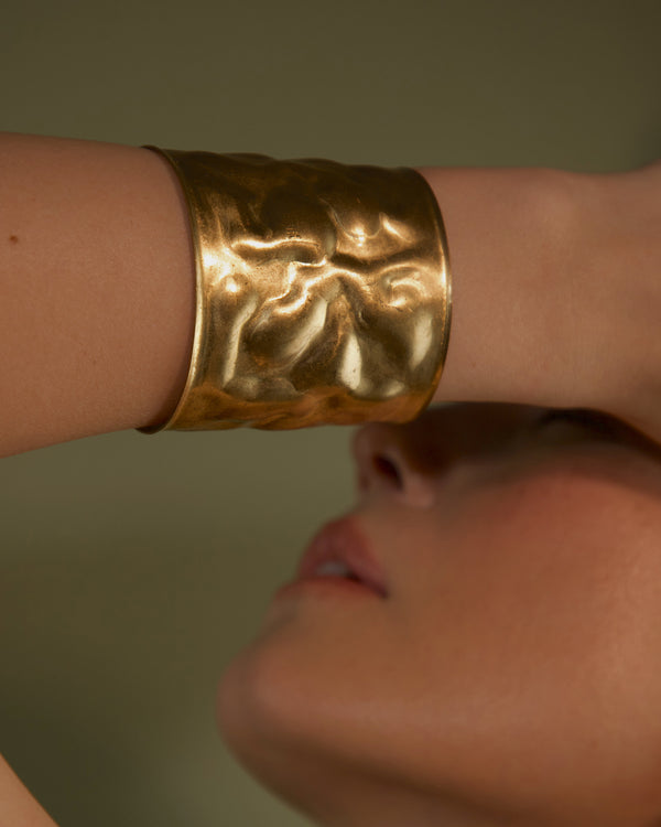 VINTAGE BRUTALIST BRASS CUFF