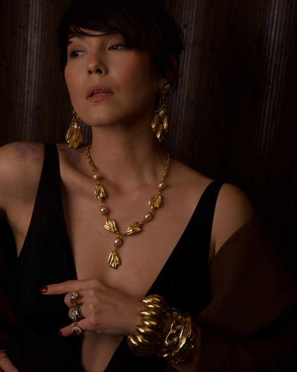 VINTAGE CHANTAL DE KEROUARTZ GILT AND PEARL SET