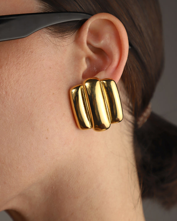 Vintage Chunky Gold Ribbed Button Clip Ons