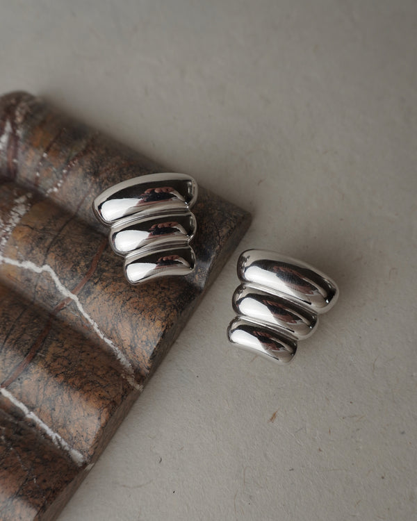 Vintage Chunky Ribbed Silver Clip Ons