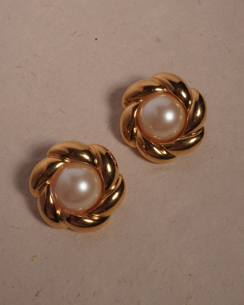 Vintage Classic Pearl Button Clip Ons