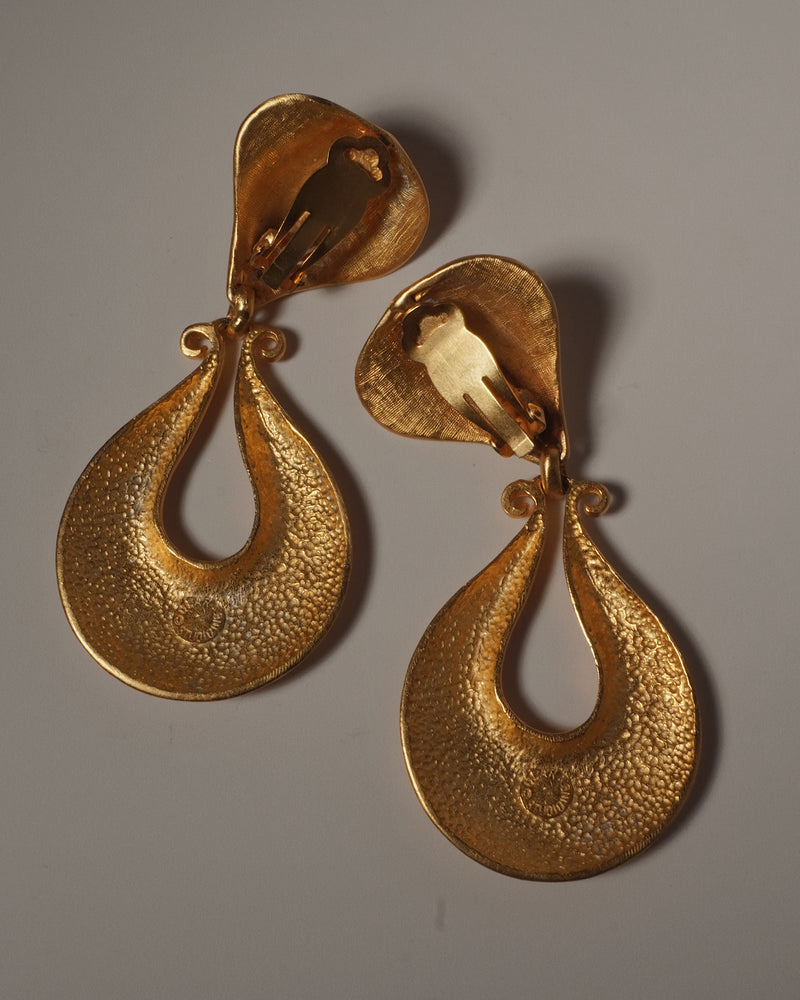 VINTAE CS MATTE GOLD STATEMENT EARRINGS