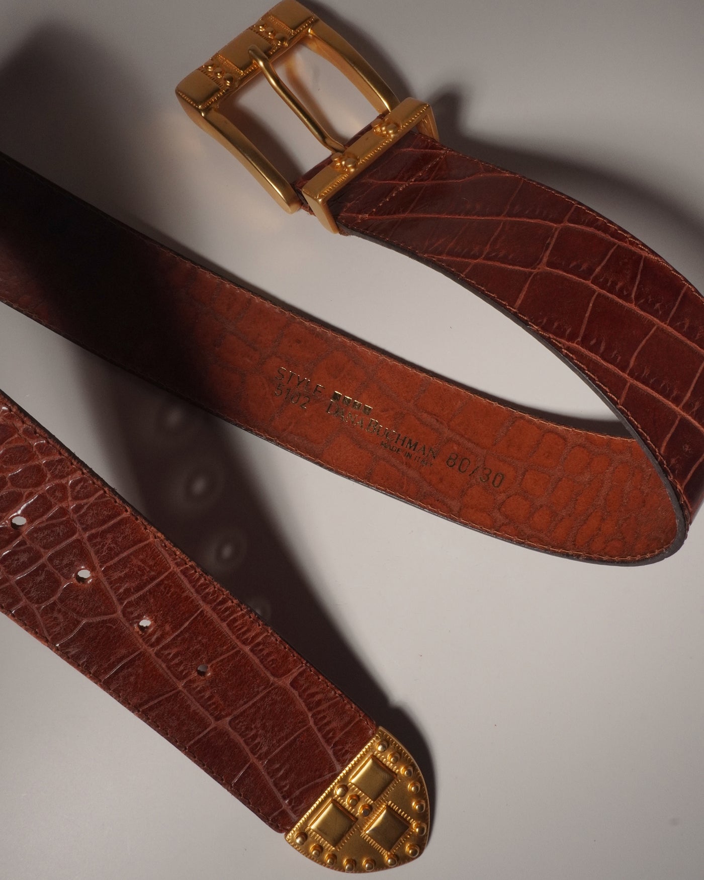 VINTAGE DB MATTE GOLD BUCKLE BROWN BELT – Julia Vaughn display picture 2