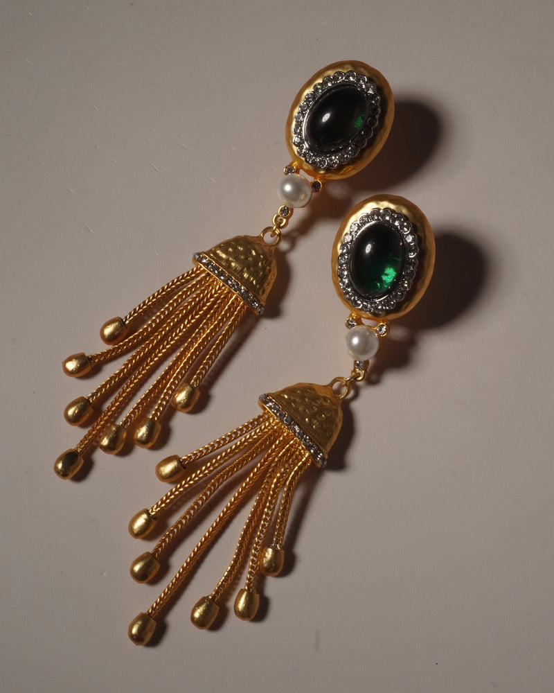 VINTAGE EMERALD CAB TASSEL DROP EARRINGS