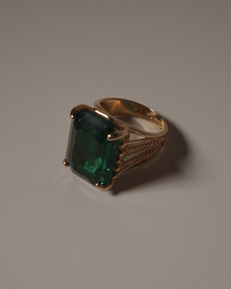 VINTAGE EMERALD COCKTAIL RING