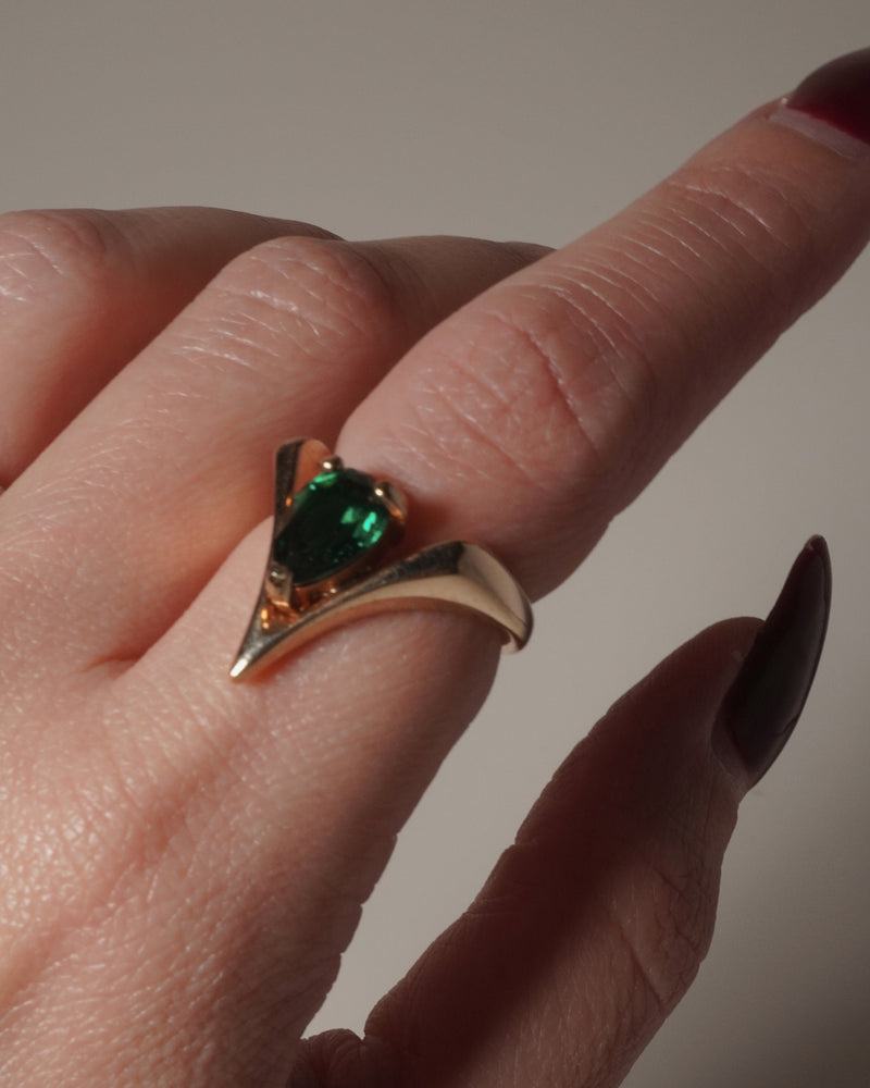 VINTAGE EMERALD CZ POINTED RING