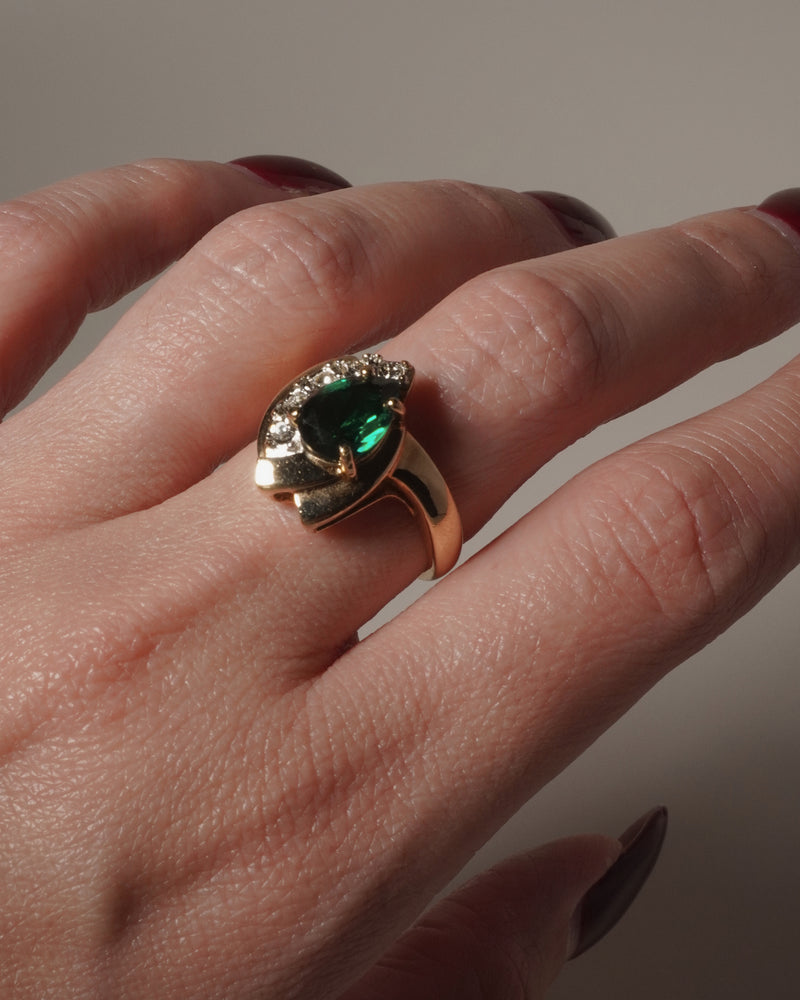 VINTAGE EMERALD TEARDROP RING