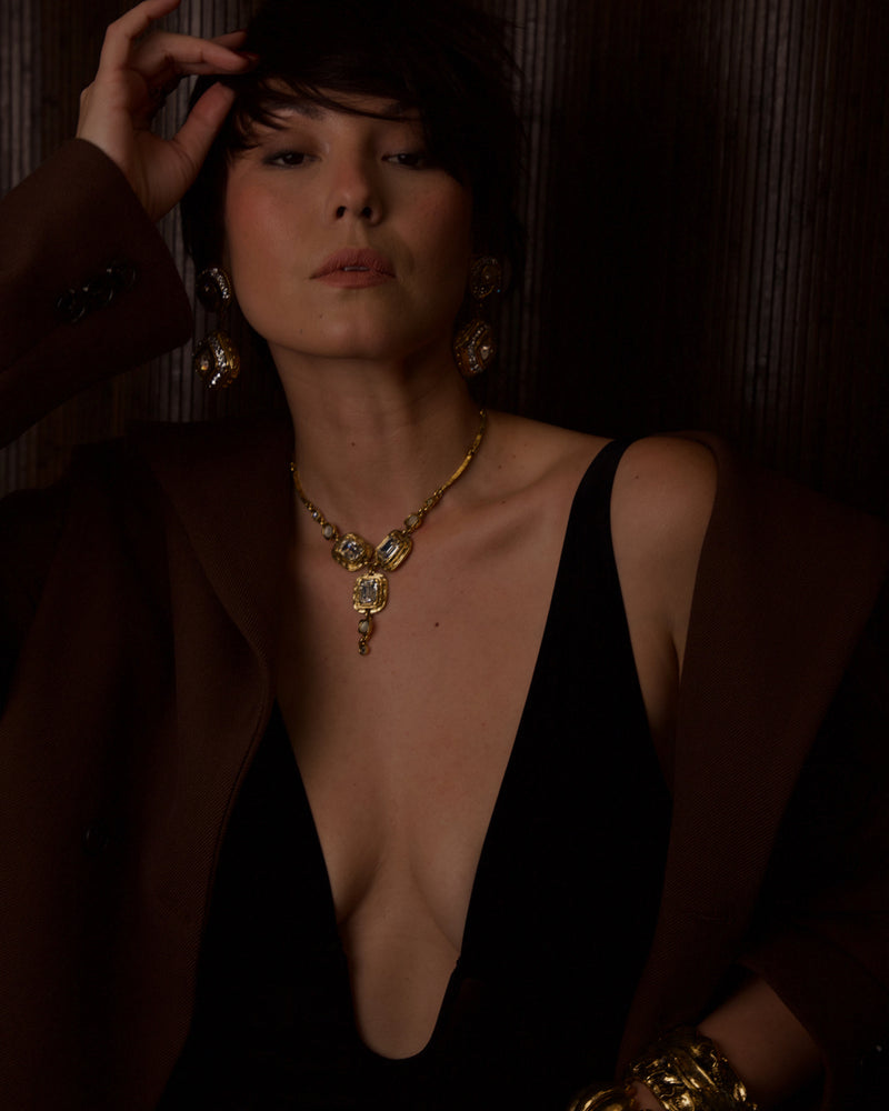 VINTAGE ENTRE GUILLEMETS CRYSTAL NECKLACE