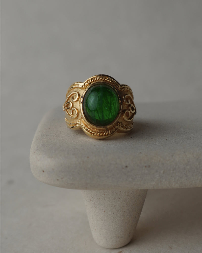 Vintage Etruscan Green Cabochon Ring Sz 7
