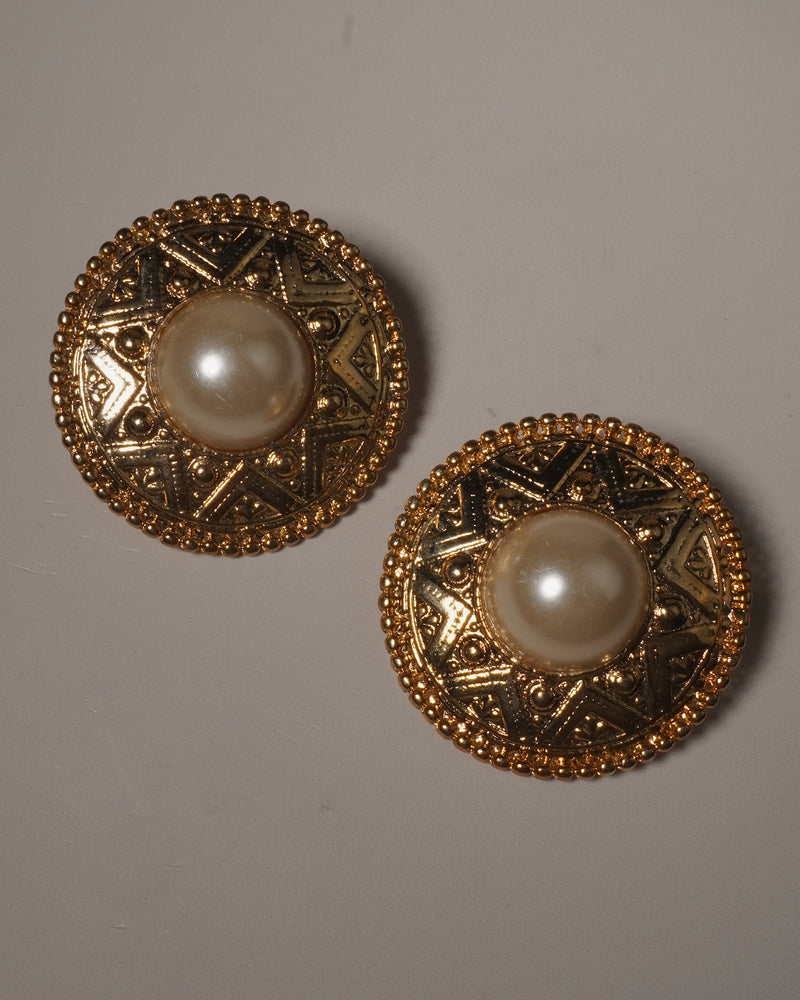 Vintage Etruscan Pearl Disc Clip Ons