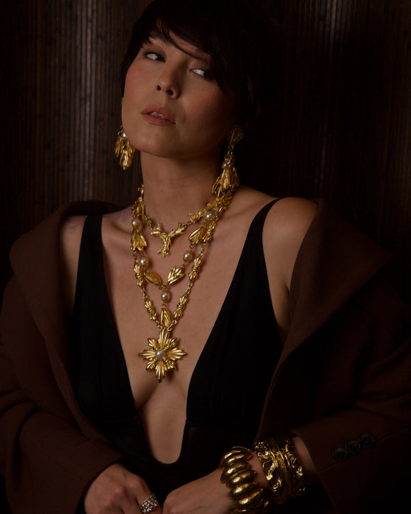 VINTAGE FRENCH ABSTRACT GOLD CHOKER