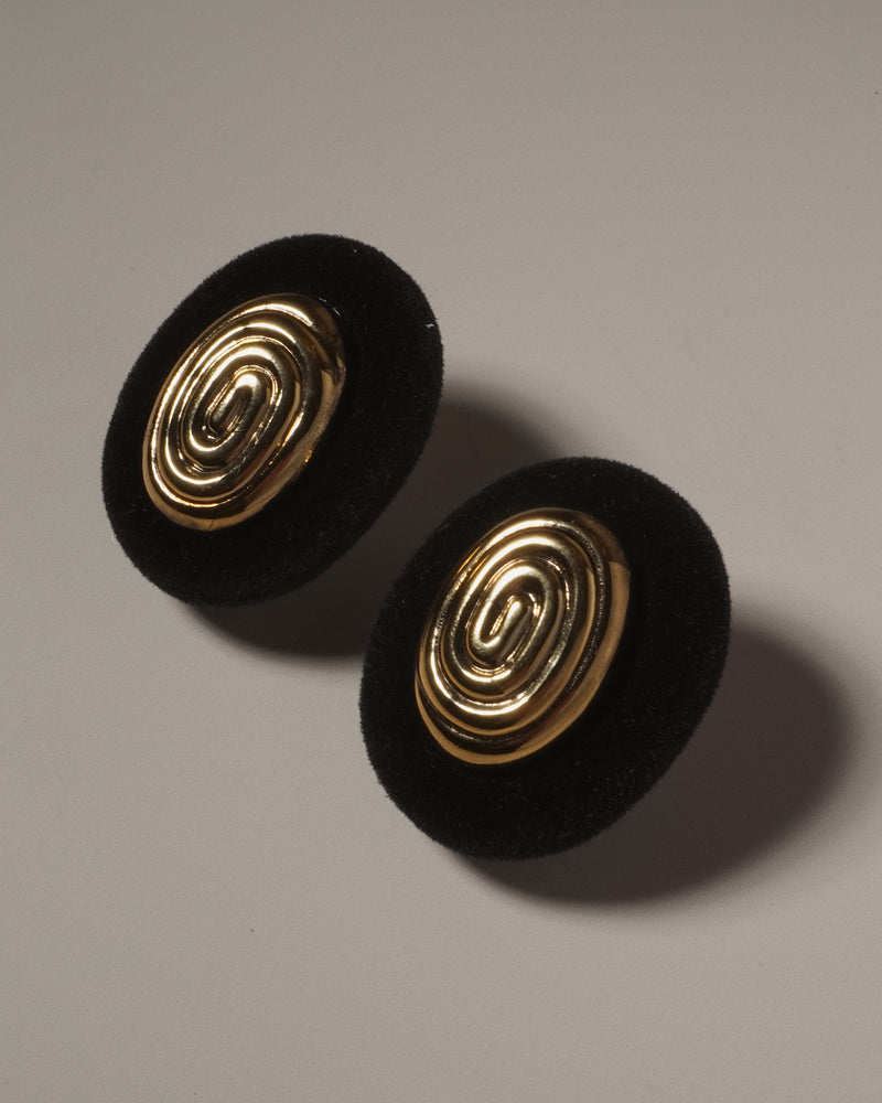 VINTAGE GOLD & VELVET CLIP ONS