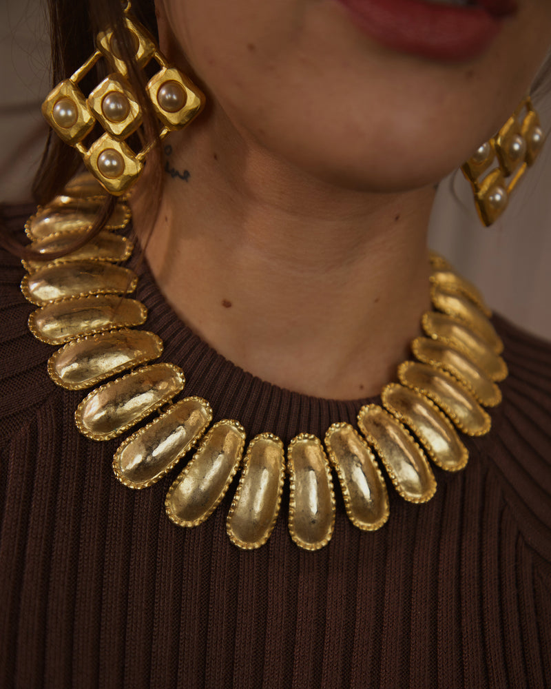 VINTAGE HAMMERED GOLD STATEMENT NECKLACE