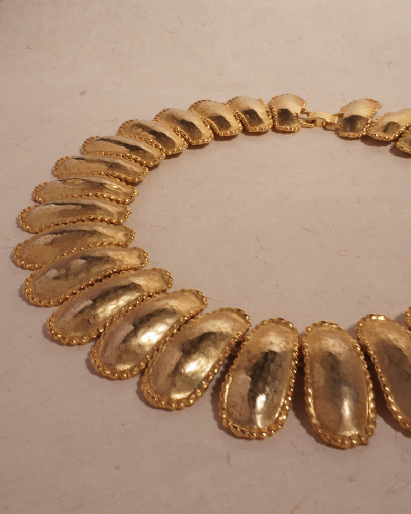 VINTAGE HAMMERED GOLD STATEMENT NECKLACE