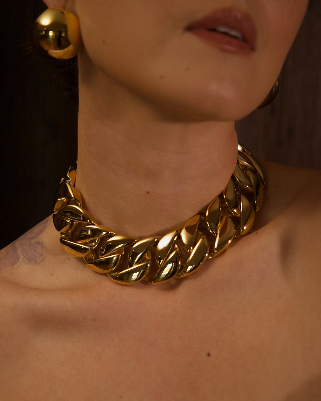 Holiday Choker Gold – Julia Vaughn
