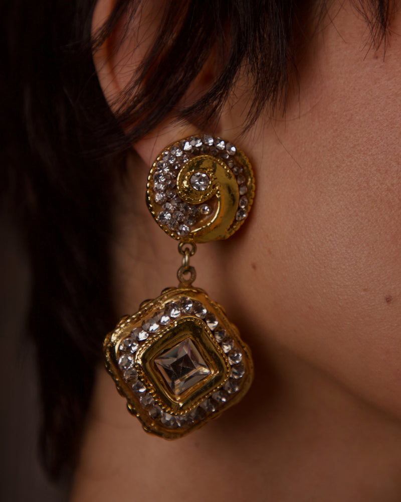 VINTAGE KALINGER GILT RESIN & RHINESTONE EARRINGS