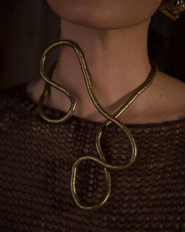 Vintage Malleable Brutalist Necklace (Brass/Thin)