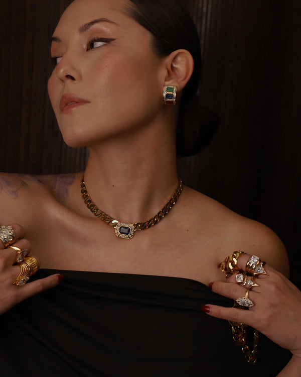 VINTAGE MARBLED BLUE LUCITE CHAIN NECKLACE