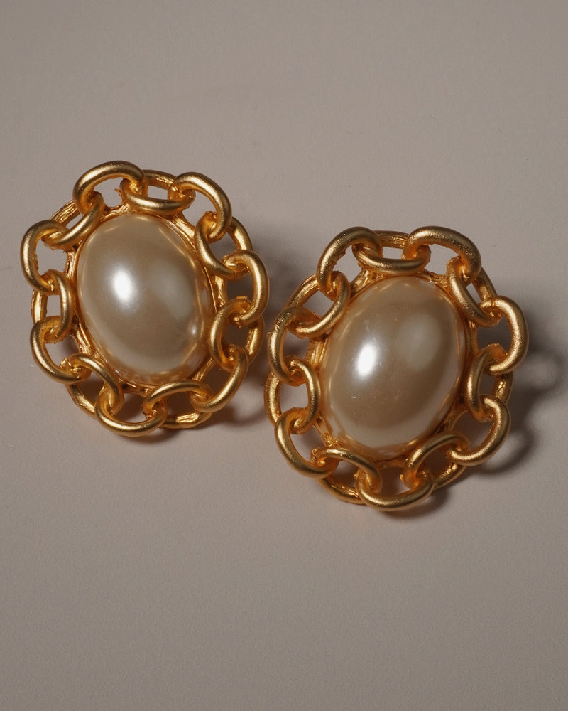 Vintage Matte Link Pearl Cab Earrings