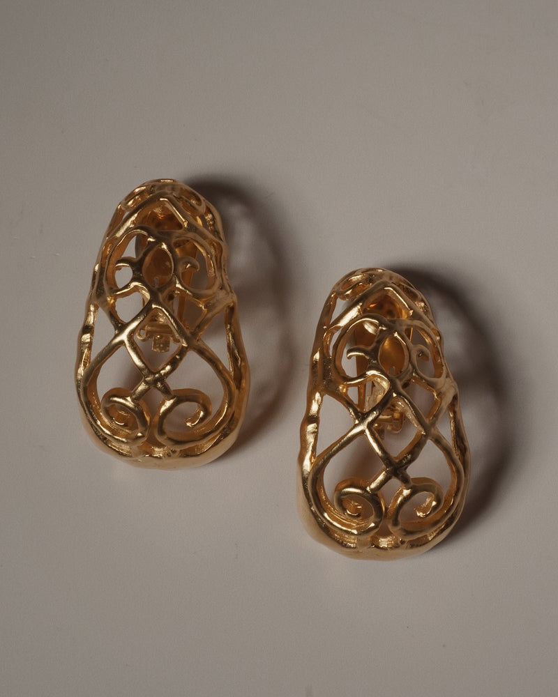 VINTAGE MATTE GOLD CAGED CLIP ONS