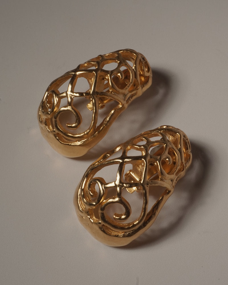 VINTAGE MATTE GOLD CAGED CLIP ONS