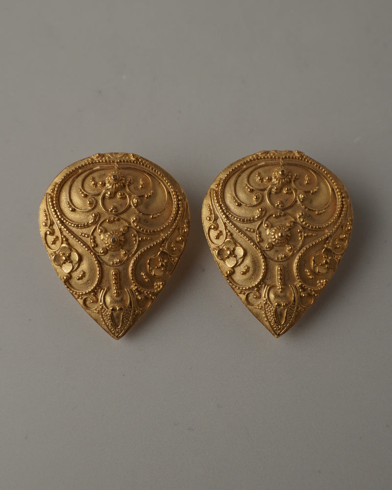 Vintage Matte Gold Decorative Clip Ons