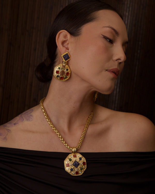 VINTAGE MATTE GOLD MULTI-COLORED CABOCHON SET