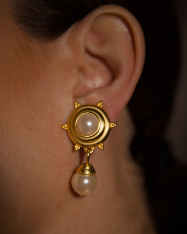 Vintage Matte Gold Pearl Drop Earrings