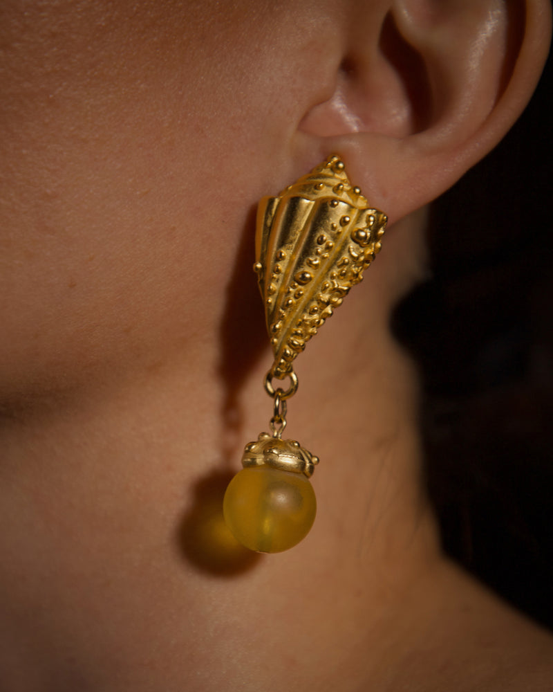 Vintage Matte Gold Shell Drop Earrings