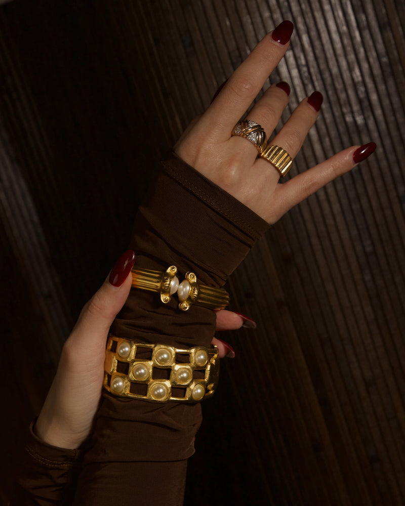 VINTAGE MATTE GOLD CAB COLUMN CUFF