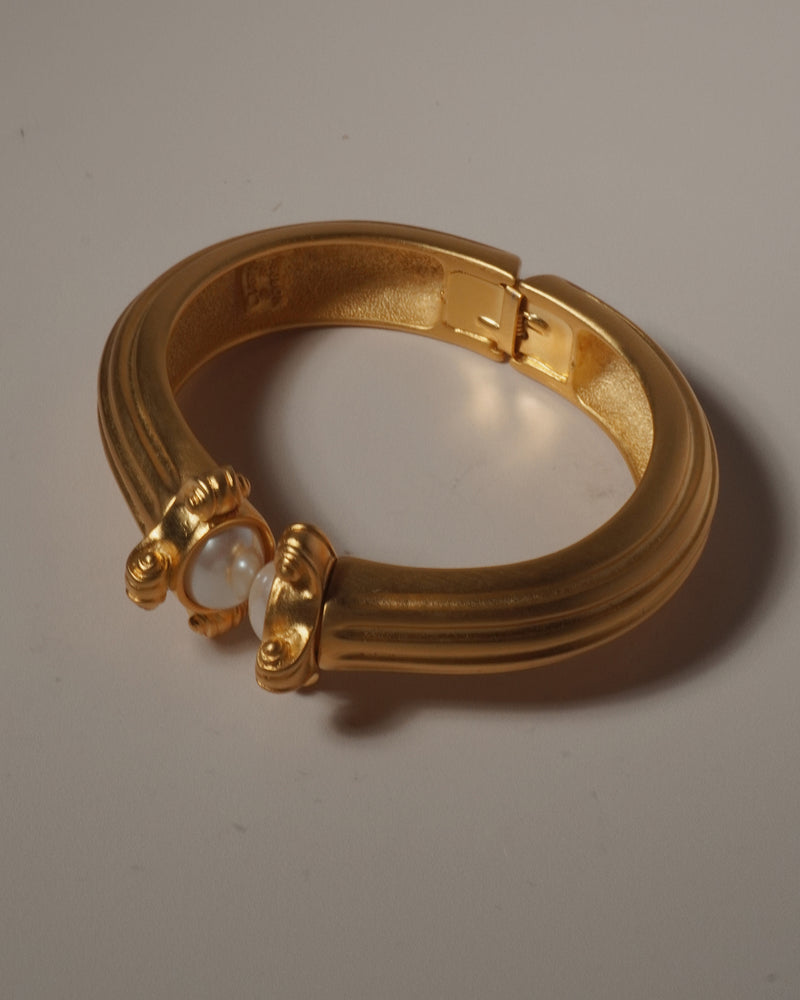 VINTAGE MATTE GOLD CAB COLUMN CUFF