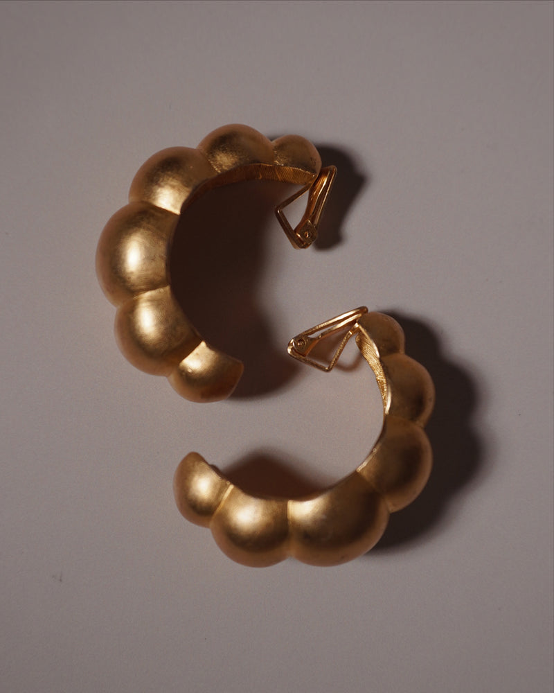 VINTAGE MATTE RIBBED HOOPS