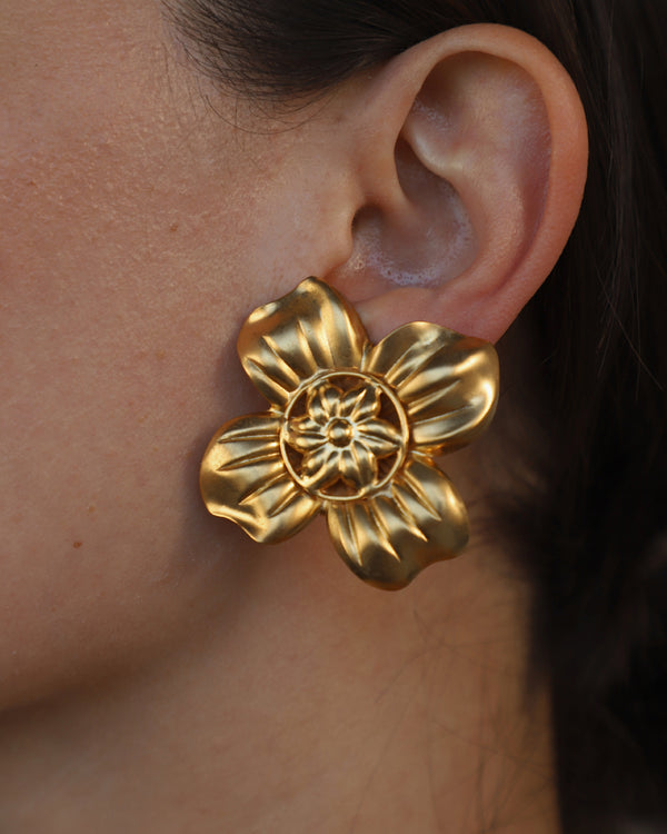 Vintage Oversized Gold Flower Clip Ons