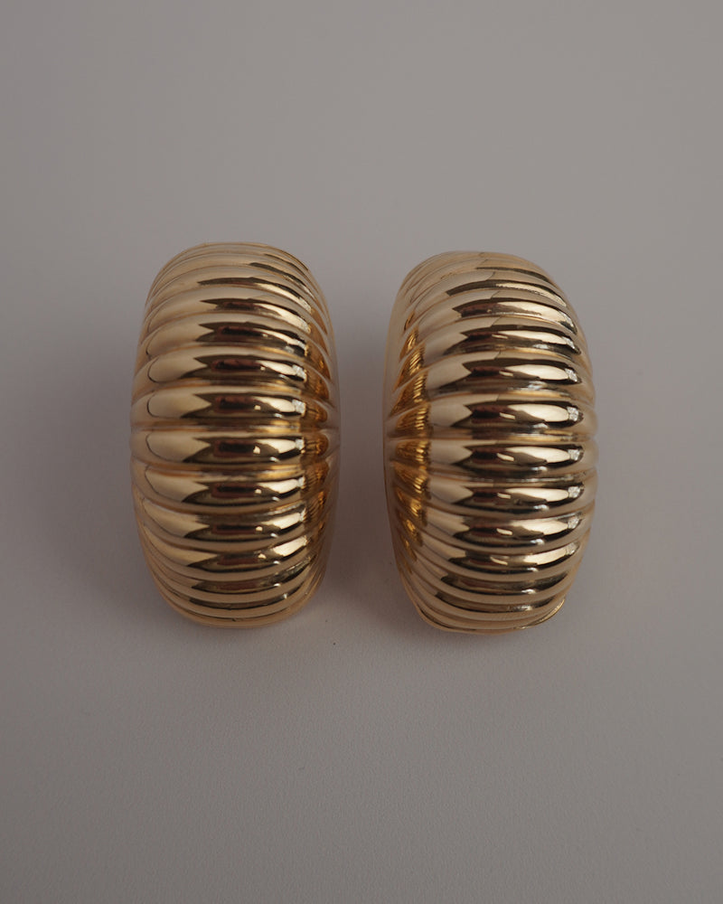 VINTAGE OVERSIZED RIBBED CLIP ONS