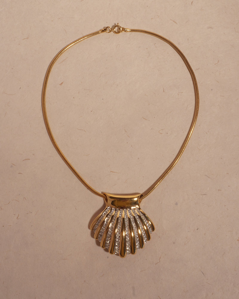 VINTAGE PANETTA SHELL PENDANT NECKLACE