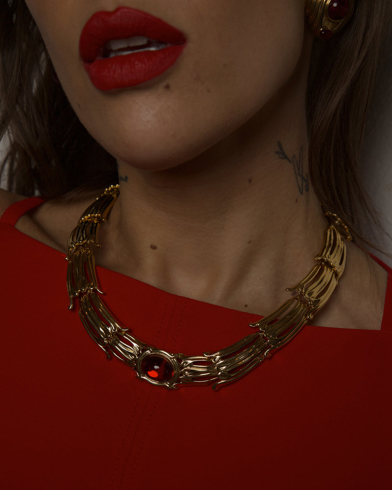 VINTAGE RED CABOCHON STATEMENT NECKLACE