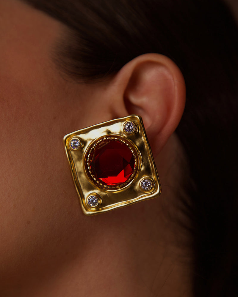 REIGN EARRINGS (RED/GREEN)