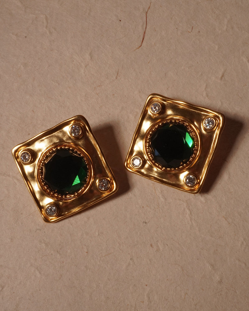 REIGN EARRINGS (RED/GREEN)