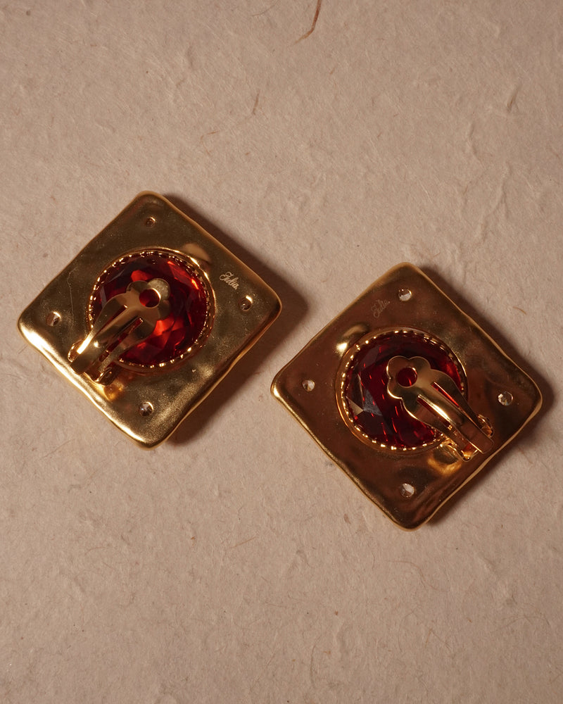 REIGN EARRINGS (RED/GREEN)