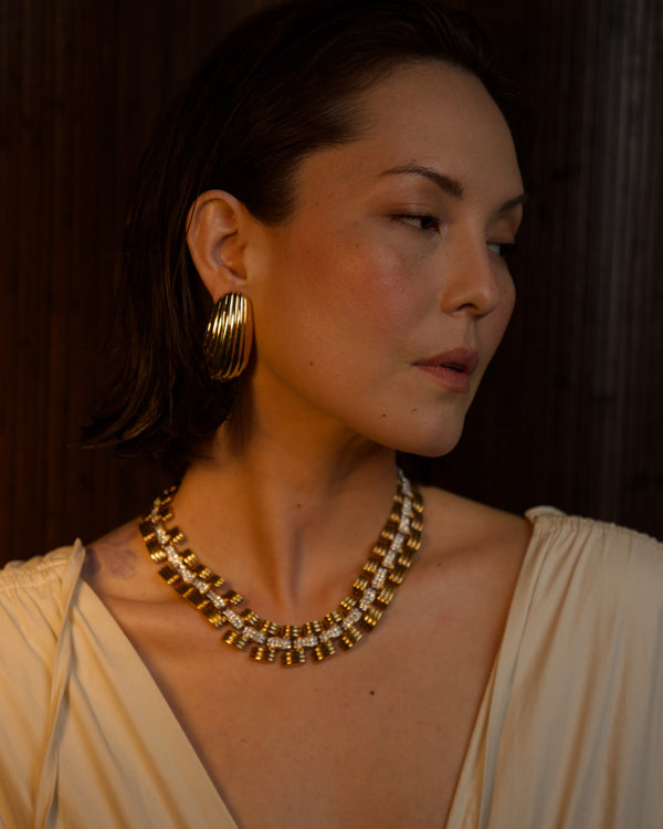 VIntage Ribbed Elongated Dome Clip Ons